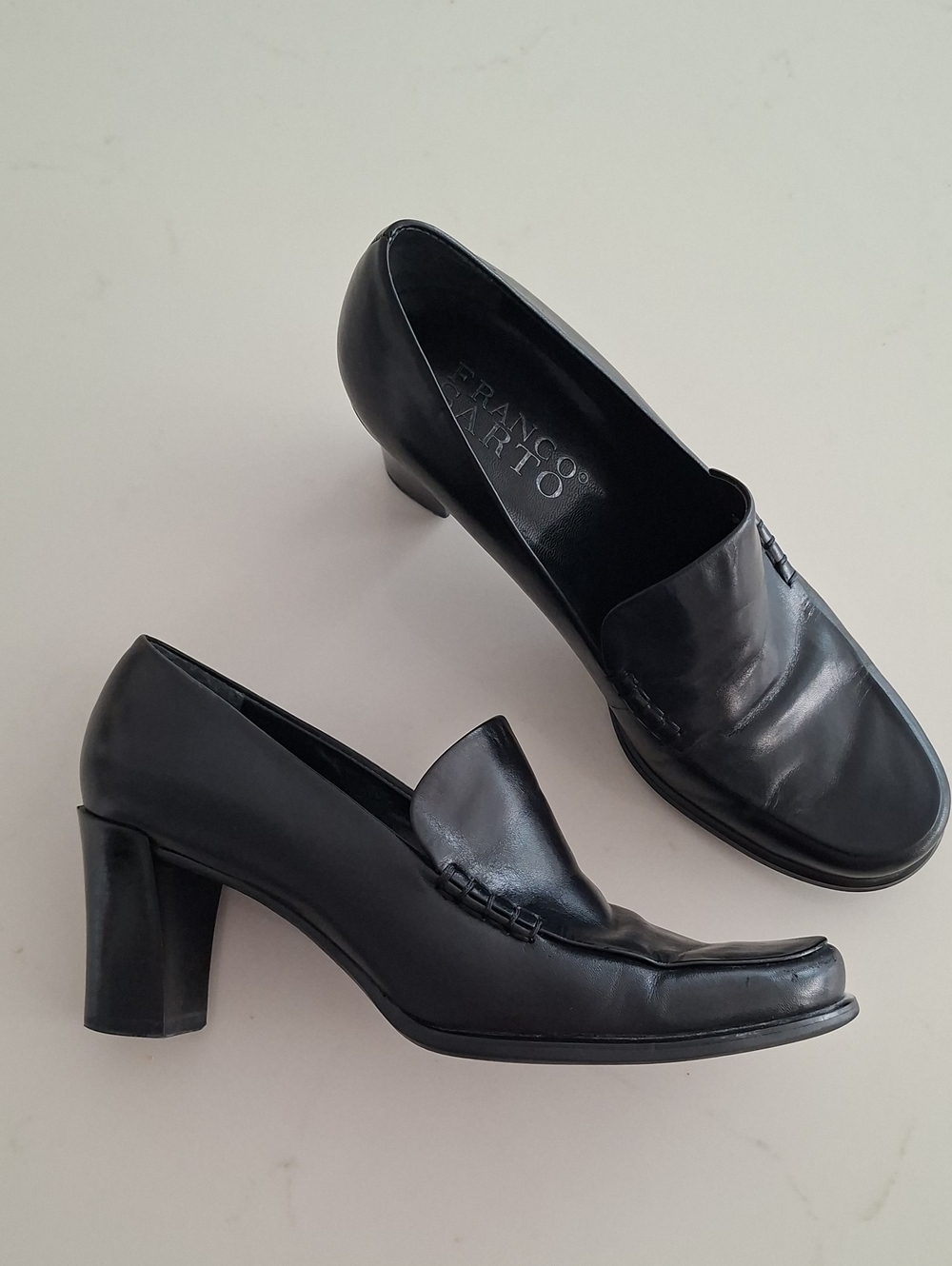 Franco Sarto Classic Black Leather Heeled Almond-toe Loafers (Size US 7)
